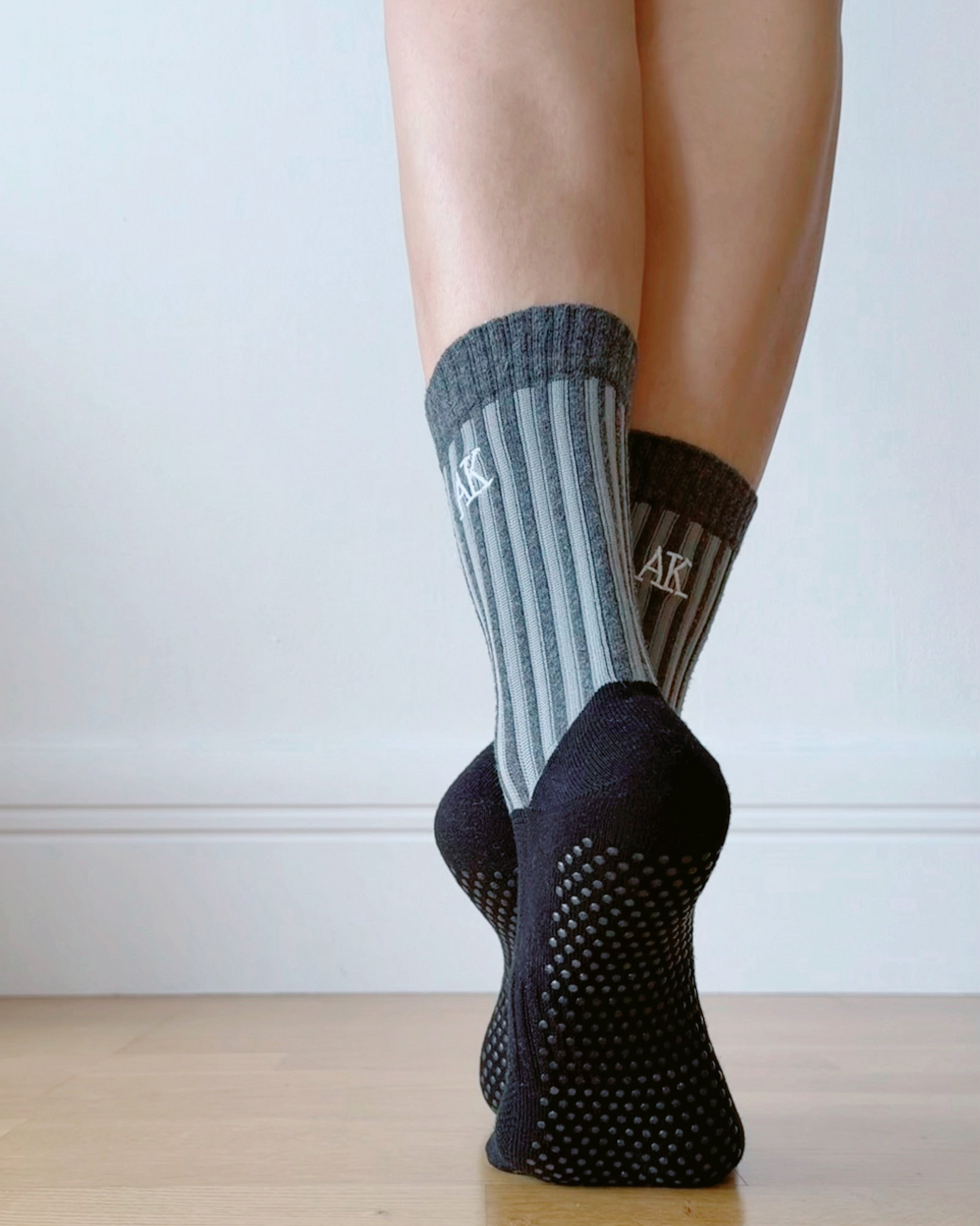 Striped Grip Toe Socks | Black